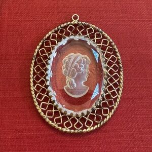 Vintage Glass Intaglio Cameo Pendant by Whiting & Davis